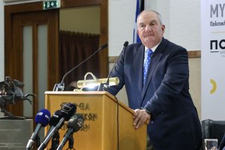 kostas karamanlis